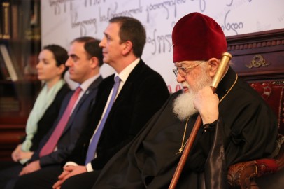 თებერვალი